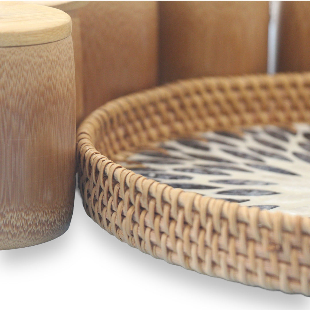 Set of 5 Bamboo Cup with Lid and Seashell Tray